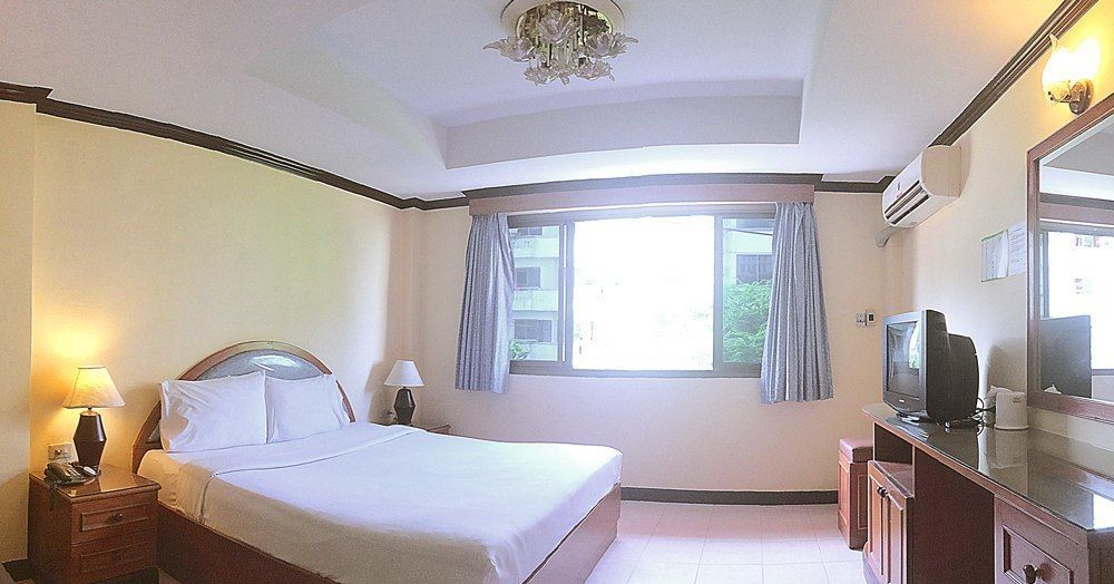 Eurostar International Hotel Ban Nong Tabaek Exteriér fotografie